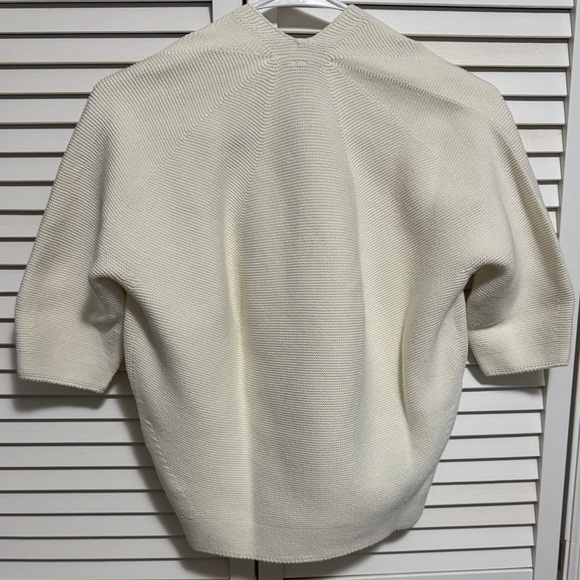 Uniqlo 3D Knit Cotton Sweater Short Sleeve Cream - Picture 2 of 5